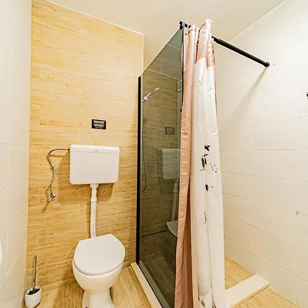 And With Parking Space Vela Luka, Korcula - 25304 Pensjonat 3*