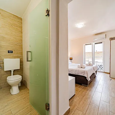 And With Parking Space Vela Luka, Korcula - 25304 Pensjonat 3*